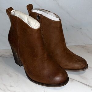 NEW BP lance leather block heel boots sz 8.  (H19)